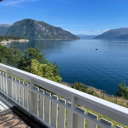 Fjordhus Austreim